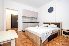Stefan Building Mamaia Nord