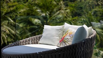 4 Bed SeaView Villa with Breakfast KBR32