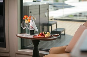 Calista Luxury Cruise