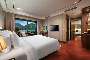 Calista Luxury Cruise