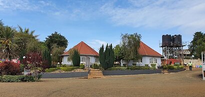 Eden Springs Hotel