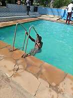 Eden Springs Hotel