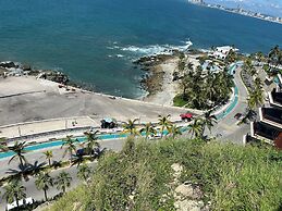 Vista Hermosa 56 by GEstores