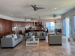 Vista Hermosa 56 by GEstores