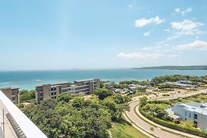Oceanview 3BR Condo w spa gym