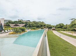 Oceanview 3BR Condo w spa gym