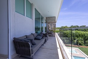 Tropical Villa w Pool Dock Access