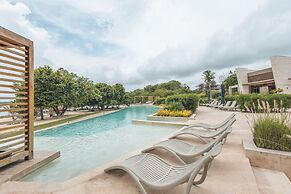 Tropical Villa w Pool Dock Access