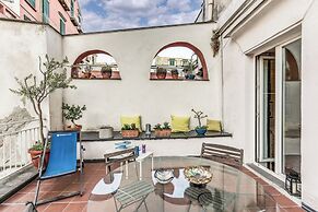 San Teodoro Apartment with Terrace