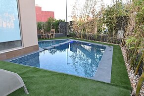 La villa luxury suites