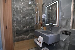 La villa luxury suites
