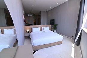 La villa luxury suites