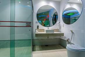 Status Elegance Hotel