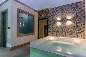 Status Elegance Hotel