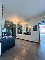 Status Elegance Hotel