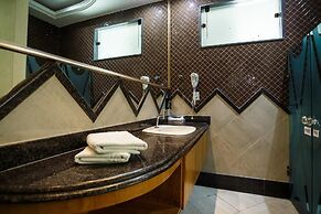 Status Elegance Hotel