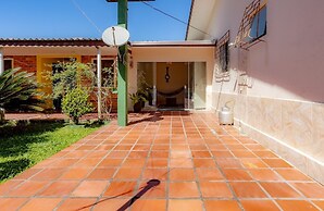 Casa 3 Quartos com Wi-fi Ar e Churrasqueira
