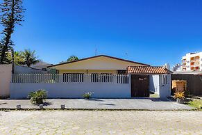 Casa 3 Quartos com Wi-fi Ar e Churrasqueira