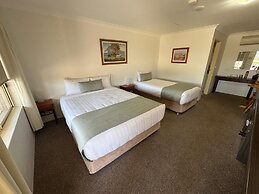 Marulan Motor Inn