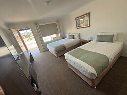 Marulan Motor Inn