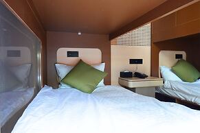 A Hotel Farrer Park - Newly Renovated