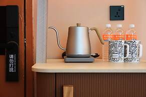 A Hotel Farrer Park - Newly Renovated