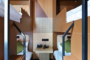 A Hotel Farrer Park - Newly Renovated