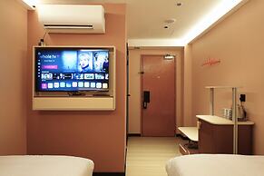 A Hotel Farrer Park - Newly Renovated