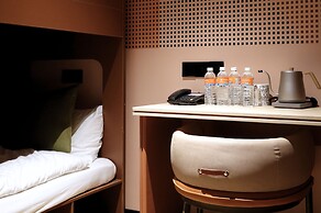 A Hotel Farrer Park - Newly Renovated