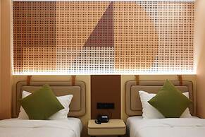 A Hotel Farrer Park - Newly Renovated