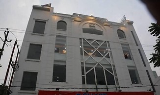 The Divine Cloud Inn