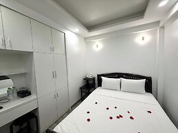 The Queen Hotel & Spa 2