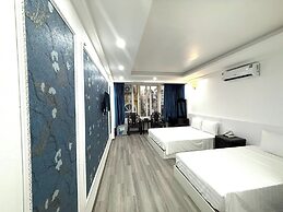The Queen Hotel & Spa 2