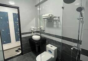 The Queen Hotel & Spa 2