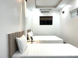 The Queen Hotel & Spa 2