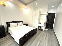 The Queen Hotel & Spa 2
