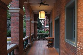 LeeManorHotel