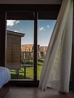 Hongyuan Weilu Nomadic Luxury Camp