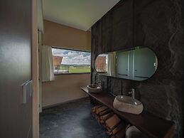 Hongyuan Weilu Nomadic Luxury Camp