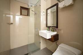 Zenta Sea View Hotel