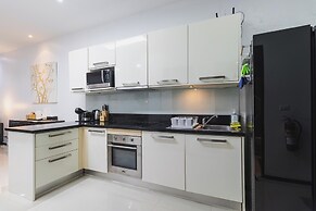 Renovated3BR Pool Villa Near Beach V234