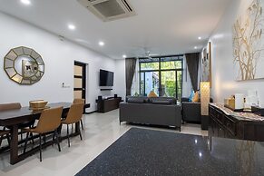 Renovated3BR Pool Villa Near Beach V234