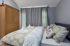 House -sleeps 8, Parking, Suitable for Contractors