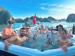 Oasis Bay Party Cruise