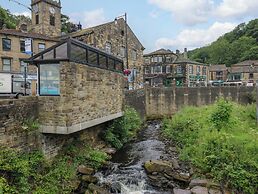Stone & Fleece Cottage