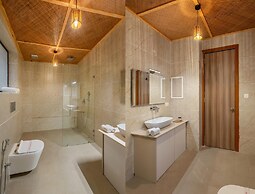 Nanda Hill Resorts