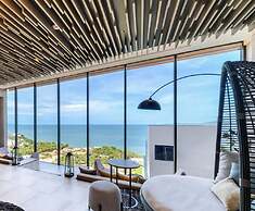 2 Bed Room Sea View High Floor Luxury Accomodation