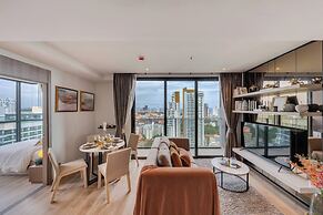2 Bed Room Sea View High Floor Luxury Accomodation