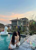Hola Homestay