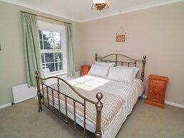 Larkspur Cottage